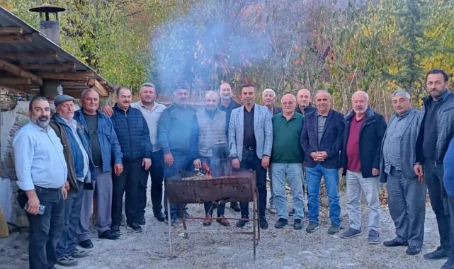 Tokat’ta siyasetçi, gazeteci ve eski muhtarlar buluştu