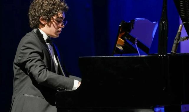 Trabzon’da piyano resitali büyük alkış aldı