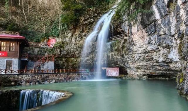 Trabzon’un tarihi ve doğal güzelliklerine ziyaretçi akını