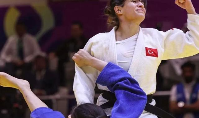 Tuğçe Beder’den Riyad’da altın madalya