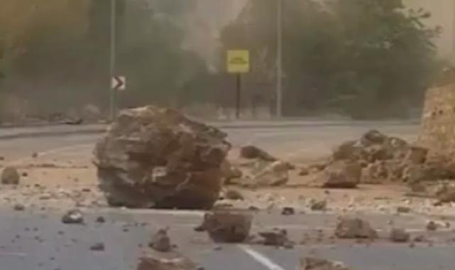 Tunceli–Ovacık karayolunda kayalar temizlendi!