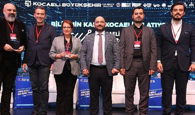 Yapay zekâ çağında tüm konular masaya yatırıldı