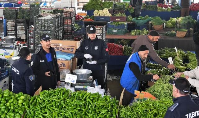 Zabıtadan semt pazarlarına şok baskın