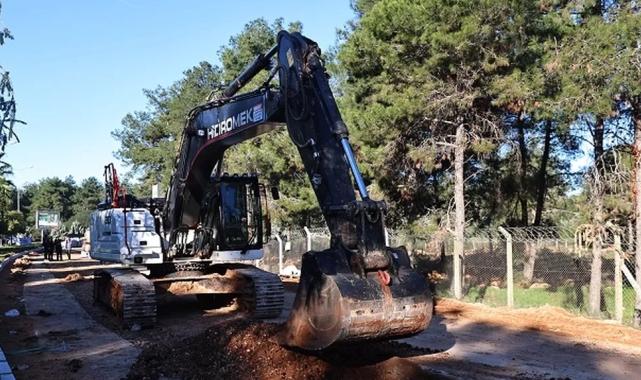 Antalya Büyükşehir’den Kardeş Kentler Caddesi’nde çalışma