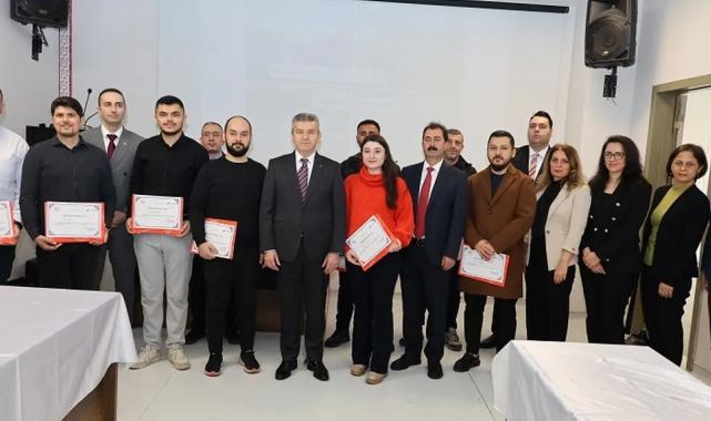 Artvin’de tütün kullanımını bırakan 15 kişiye Vali Ergün’den teşekkür