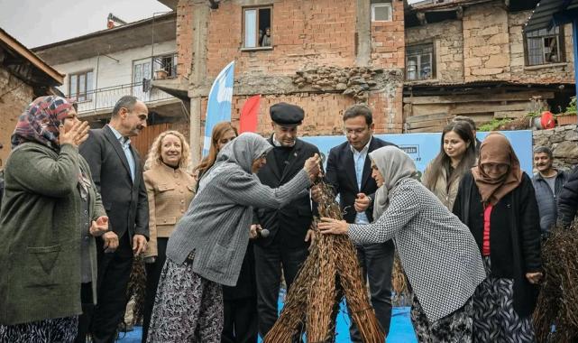 Balıkesir Büyükşehir’den susam üreticilerine destek