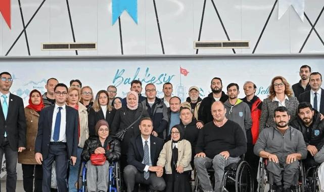 ”Balıkesir’de engelleri kaldırmak boynumun borcu”