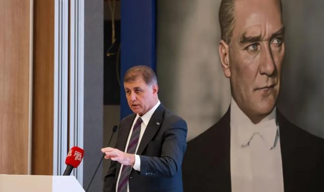 Başkan Tugay Burdur’da konuştu: Kendi kendine yeten şehirler artık bir gereklilik