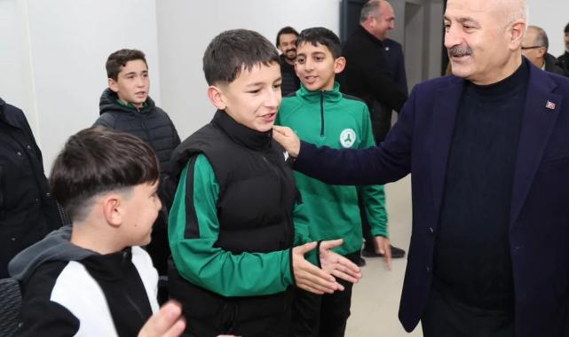 Başkan Zinnur Büyükgöz, Gebzeli genç sporcularla buluştu