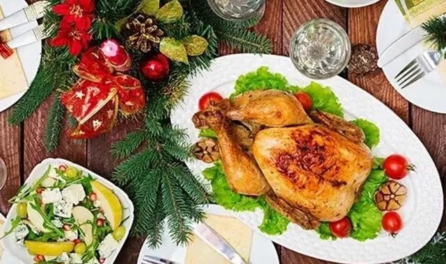 Beslenme uzmanından yılbaşı sofralarında denge önerileri… Yılbaşında çok yedim diye üzülmeyin!