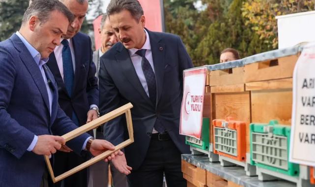 Bilecik’te arıcılara bin yeni kovan dağıtıldı
