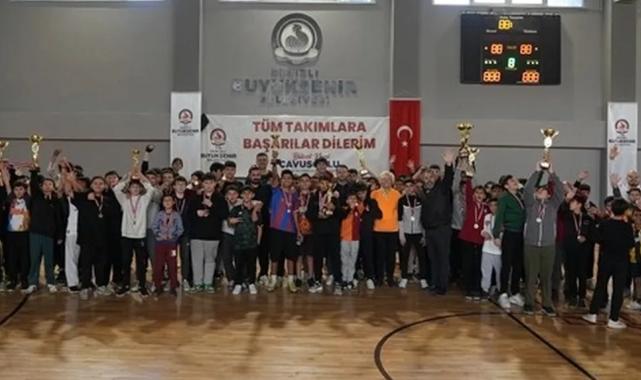 Denizli Büyükşehir gençleri sporla buluşturdu