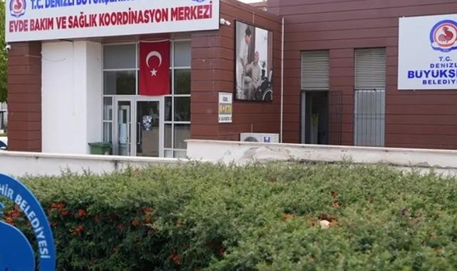 Denizli’de evde bakım ve sağlık hizmetleri gönüllere dokunuyor