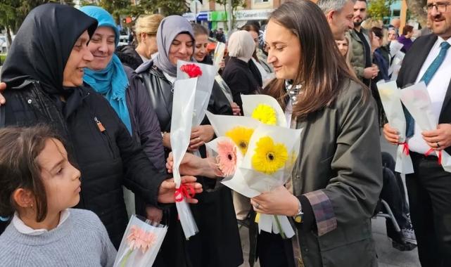 Gölcük’te Dünya Kadın Hakları Günü kutlaması
