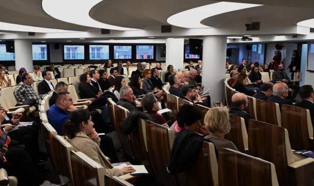 İstanbul’da Yerel Yönetimler Sempozyumu