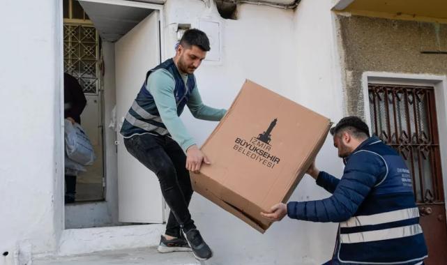 İzmir Büyükşehir’in kış destek paketleri ulaştırılıyor