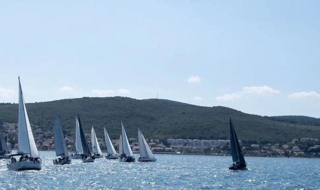 İzmir Marina, kış boyunca yelken tutkunlarını ağırlıyor