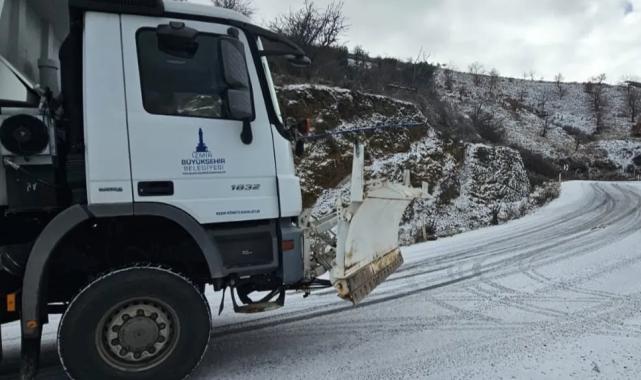 İzmir’de kar savaşçıları yollarda