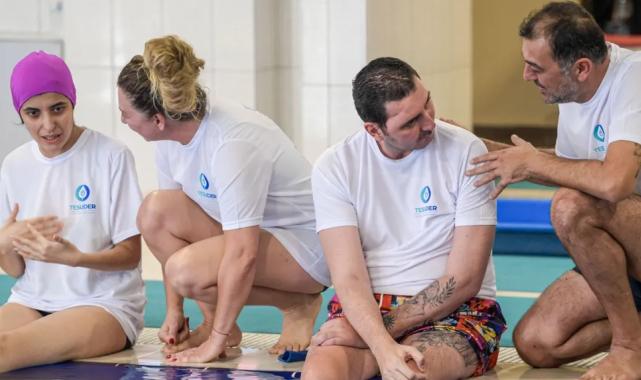 İzmir’de suyun iyileştirici gücüyle engeller aşılıyor