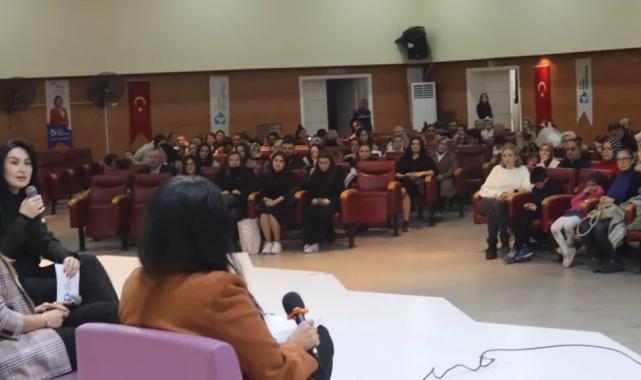 İzmit’ten dijital dünyada sağlıklı çocuk büyütme paneli