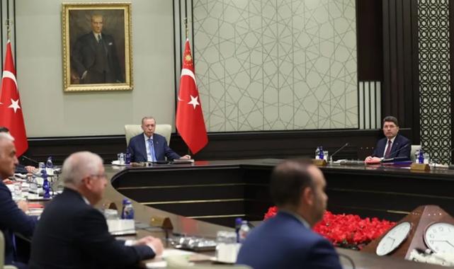 Kabine yoğun gündemle toplanıyor