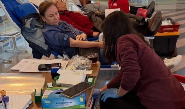 Kan stoklarına Gölcük Belediyesi’nden güçlü destek