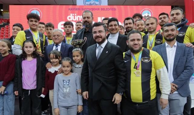 Kayseri Büyükşehir EnBYS’yle engelleri kaldırdı