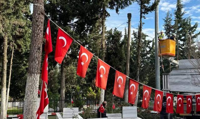 Kocaeli Gebze Şehitliği’nde kapsamlı bakım ve peyzaj çalışması