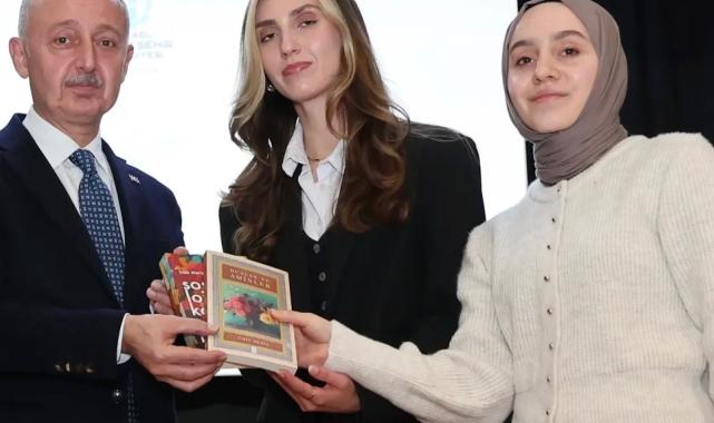 Kocaeli’de Başkan Büyükakın geleceğin lider adaylarıyla buluştu