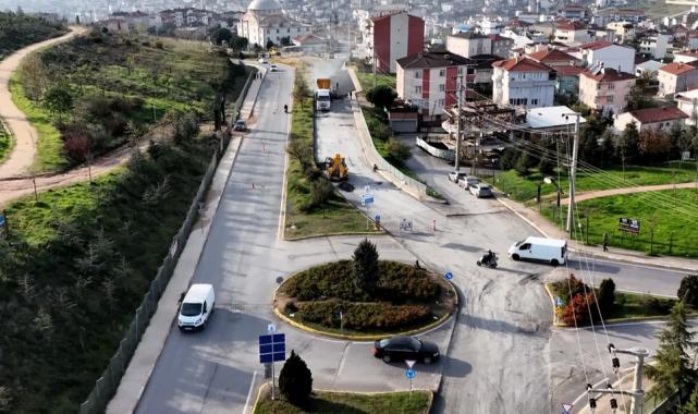 Kocaeli’de Gebze Anadolu Caddesi’ne Büyükşehir eli değdi