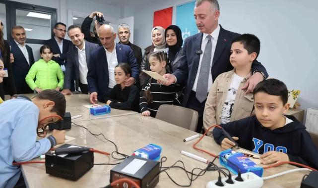 Kocaeli’de gençler için yeni Bilgievi açıldı