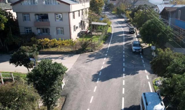 Kocaeli’de Gölcük Bilgin Caddesi yeni yüzüne kavuştu