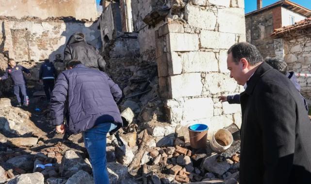 Manisa’da Başkan Dutlulu yangın bölgesinde