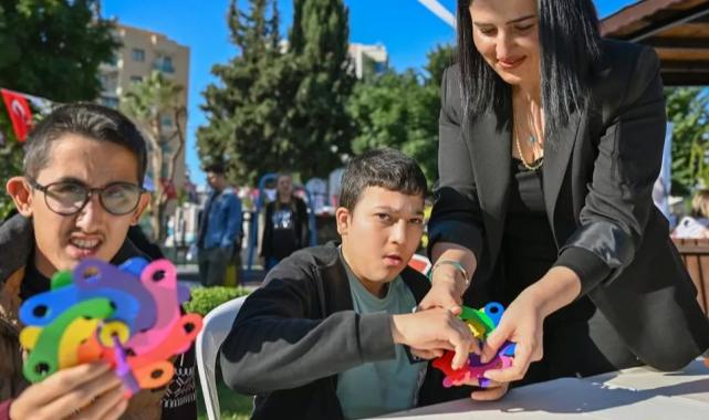 Mersin’de özel gereksinimli bireyler atölyelerde buluştu