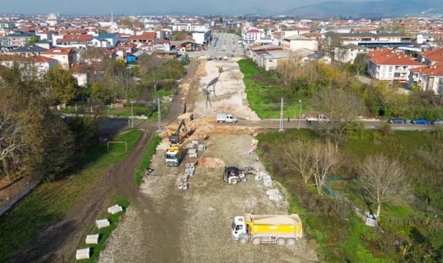 Sakarya Alparslan Türkeş Caddesi’nde duble yol güçlendirmesi