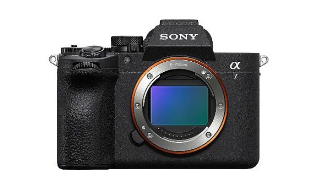Sony, Yeni Nesil Alpha 7 V Full-Frame Fotoğraf Makinesi ve FE 28-70mm F3.5-5.6 OSS II Standart Zoom Lensini Tanıttı