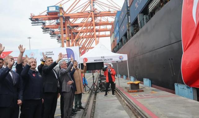 Sudan’a büyük insani destek… 30 bin çadırın ilk bölümü ‘İyilik Gemisi’ ile yola çıktı