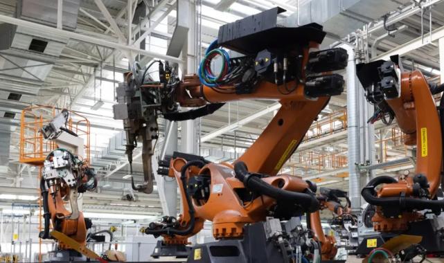 2024’te yatırım harcamaları 5,6 trilyon TL’yi aştı… Yatırımların yarısı makine ve teçhizata