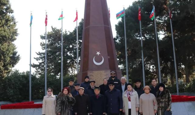 Bakü, Türk kahramanları unutmuyor