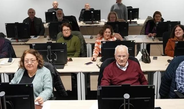 Denizli Büyükşehir’den 65 yaş üstüne dijital eğitim desteği