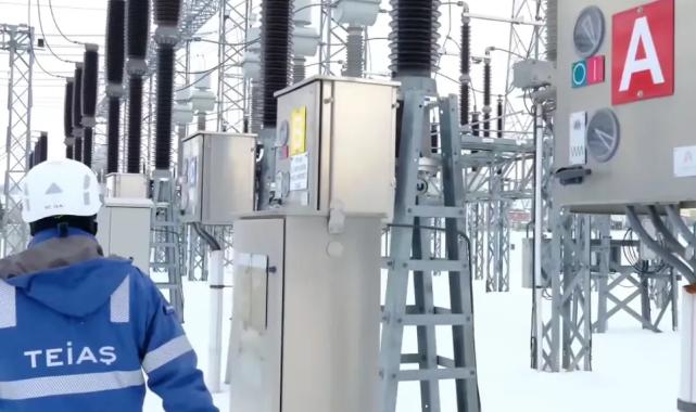 Enerji ekipleri zorlu koşullarda görev başında