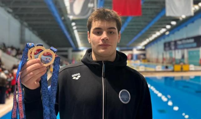Gaziantep’in milli yüzücüsü Kaan Efe Kaya’dan 3 altın madalya