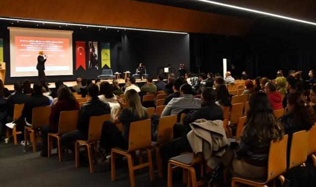 İstanbul Beylikdüzü’nde ‘şiddetle mücadele’ konuşuldu