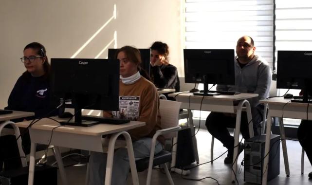 Kocaeli’de engelli bireylere dijital eğitim desteği