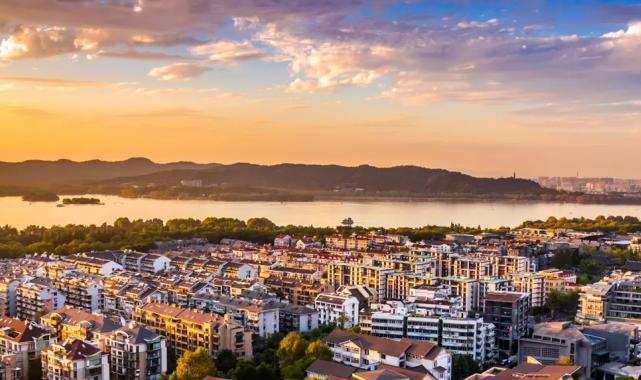 Konutta denge değişti! Yatırımcı düştü, oturum arttı