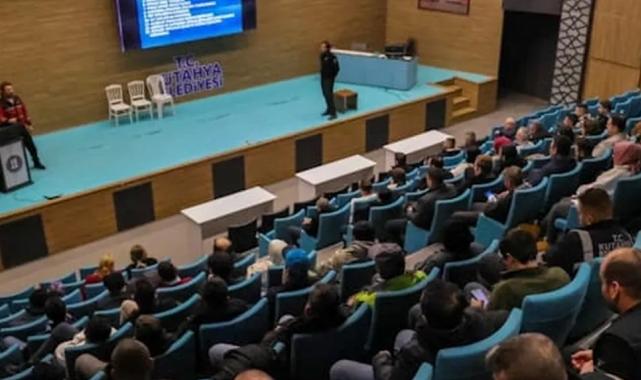 Kütahya’da afet ve acil durum eğitimleri sürüyor