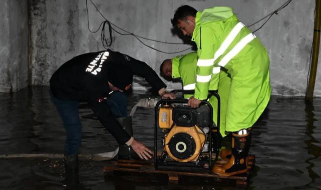 Manisa’da sağanak yağışta ekipler tüm gücüyle sahada