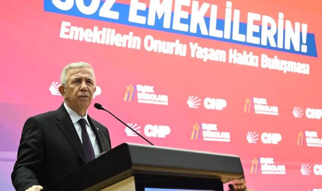 Mansur Yavaş emekliler buluşmasına katıldı