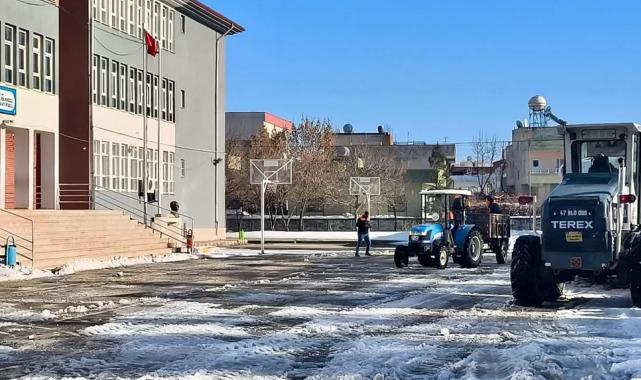 Mardin Midyat’ta kar seferberliği