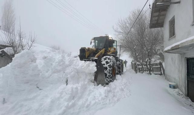 Sakarya’da 100 kişilik timle karla mücadelede son durum